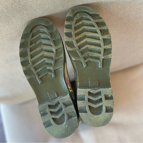 Rain Boots🌧️ Floral Green + Pink - Picture 7 of 11